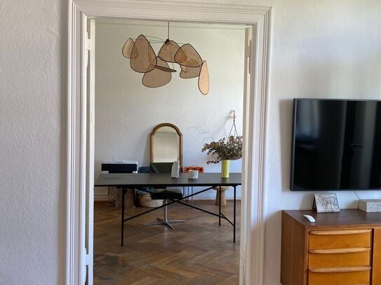 Furnished 4 room apartment in Charlottenburg