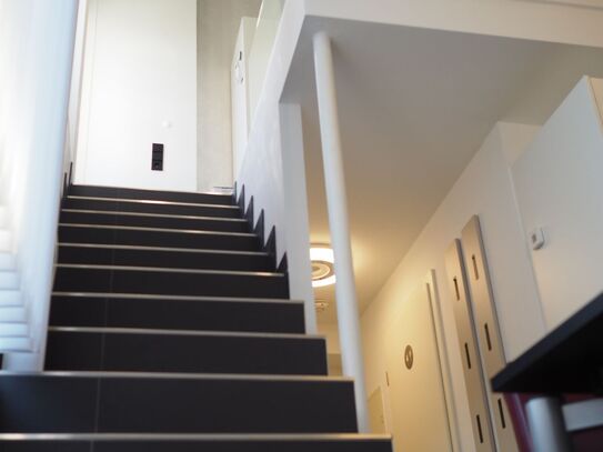 Apartment with A/C, parking space and balcony, Stuttgart - Amsterdam Apartments for Rent