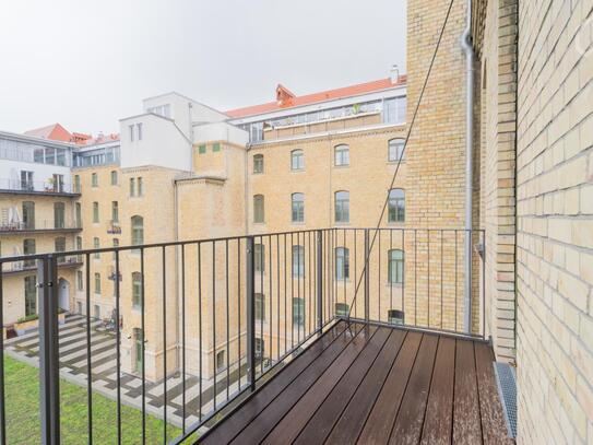 Generous apartment near Charlottenburg Palace, Berlin - Amsterdam Apartments for Rent