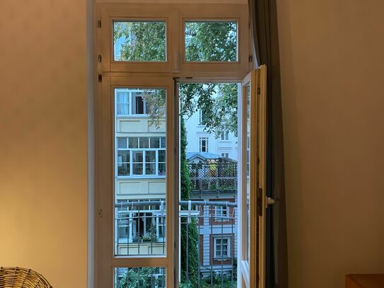 Schönes helles 2 Zimmer Apartment mit Balkon