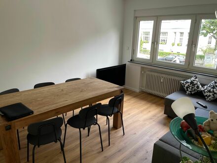 Uninah: Ruhige kernsanierte Wohnung mit Balkon | Close to university: Uninah: Quiet, completely renovated apartment wit…