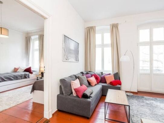 Newly furnished apartment in Berlin Charlottenburg for 6 people