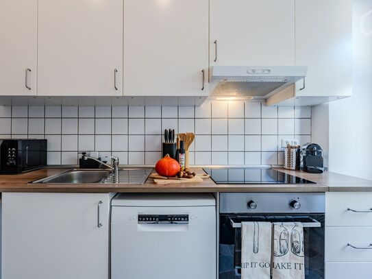 Bright & Contemporary Living in the Heart of Neukölln, Berlin - Amsterdam Apartments for Rent