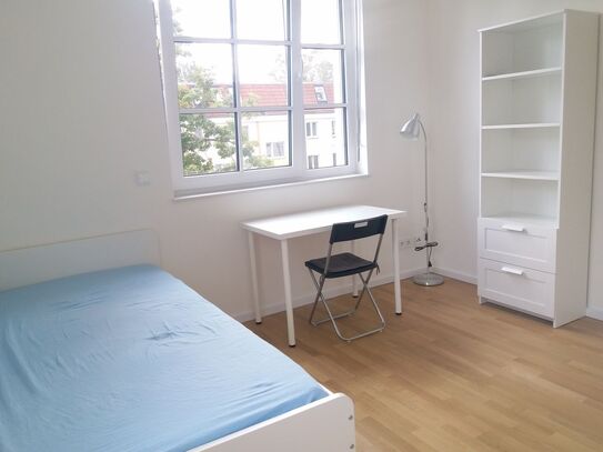 Fantastic, perfect home located in Lankwitz, Berlin - Amsterdam Apartments for Rent