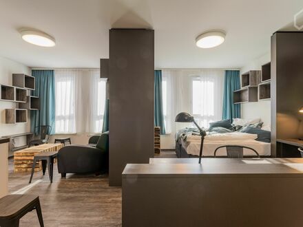 Gemütlich eingerichtetes Apartment in Lichtenberg mit Zugang zu einer fantastischen Dachterrasse
