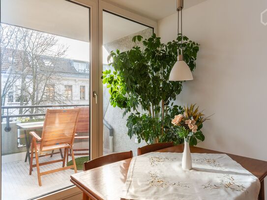 New & pretty apartment located with balcony in Charlottenburg