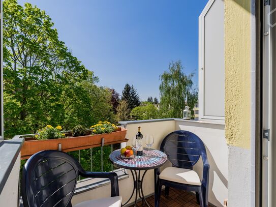 Helles 1-Zimmer-Apartment mit Sonnenbalkon in Berlin-Wilmersdorf