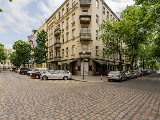 Gorgeous and spacious apartment in Schöneberg