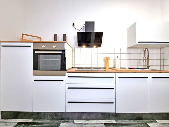 HappySide- iNDUSTRiAL DESiGN - KITCHEN - CiTY NEAR -