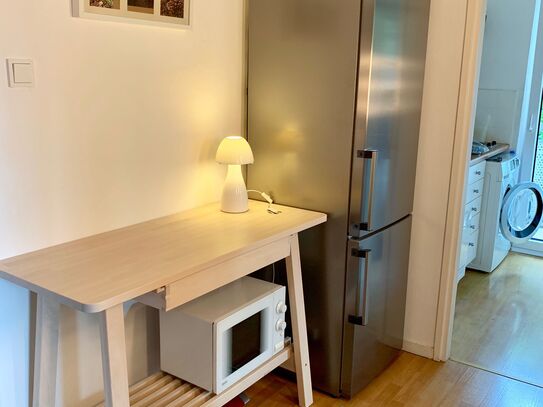 Cozy & Fully Furnished Apartment in the Heart of Schwabing!