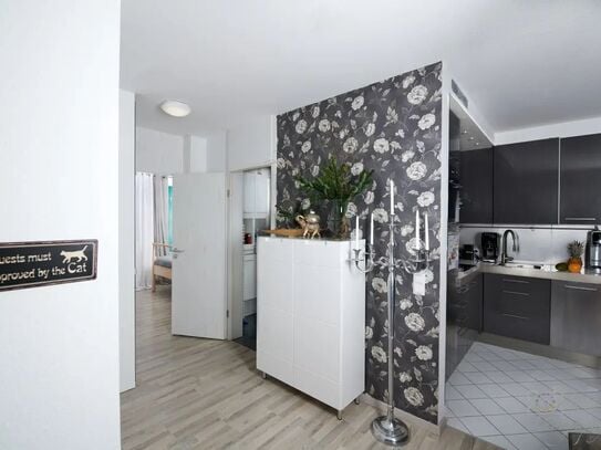 Beautiful, spacious and furnished 1-bedroom apartment in Stuttgart, East