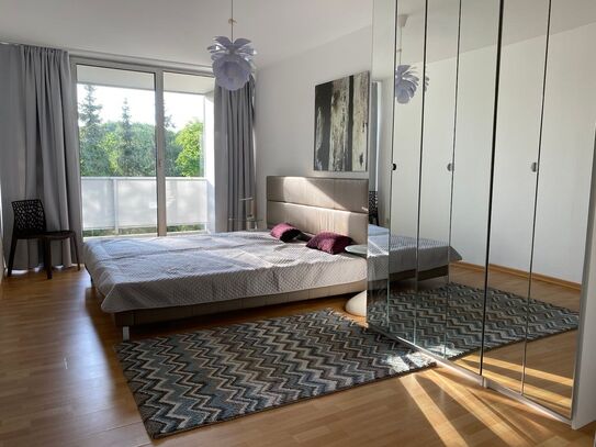 Dream apartment at the English Garden with indoor pool, bright , modern all inclusive.