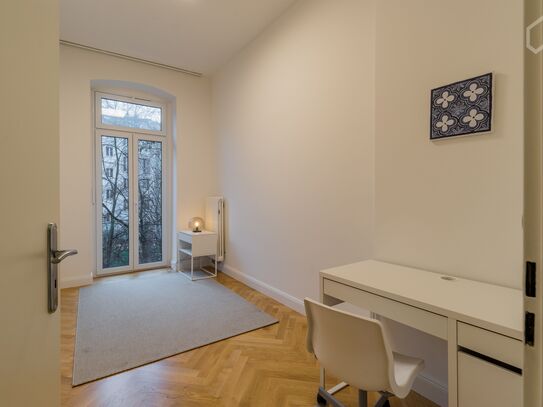 Lovely furnished apartment on Zionskirchplatz!