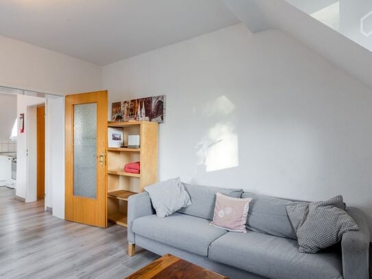 warm & bright - all incl. + free parking, busstop at our doorstep, Koln - Amsterdam Apartments for Rent