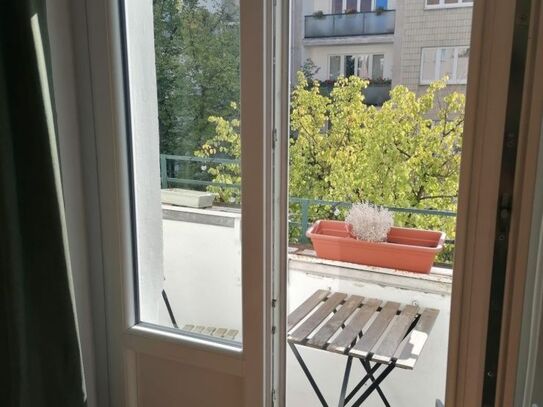 Beautiful 3-room apartment in a charming old building in Wilmersdorf, Berlin - Amsterdam Apartments for Rent