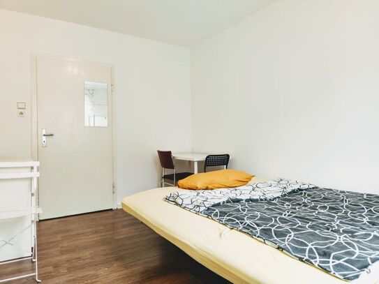 Light furnished room in a WG, Dortmund - Amsterdam Apartments for Rent