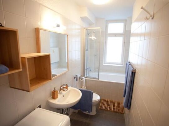 2 room Apartment 70qm2 close to Kudamm with a balcony, Berlin - Amsterdam Apartments for Rent