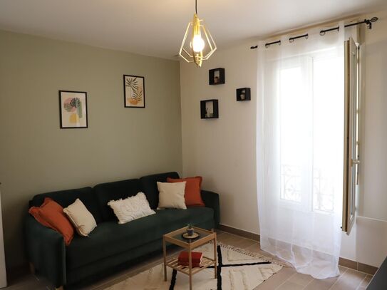 2 room apartment near Paris