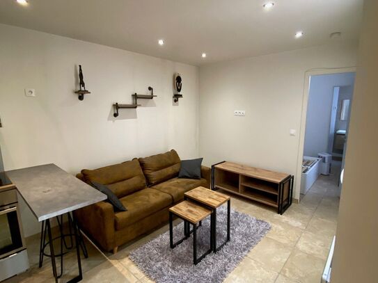 Clichy : Cute & quiet flat