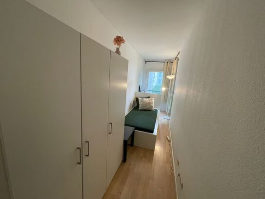 Einfaches, gemütliches Zimmer in der Charlottenstraße in Berlin