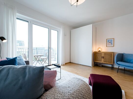 Newly built apartment with balcony and view of the skyline, centrally located near the Main