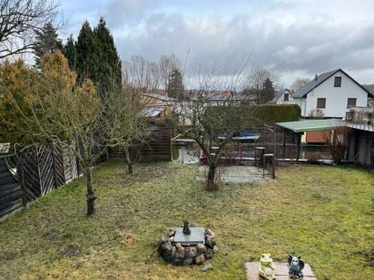 Waterfront House with Garden and direct Accessibility to water (Hohen Neuendorf) currently under Renovation,inside pict…