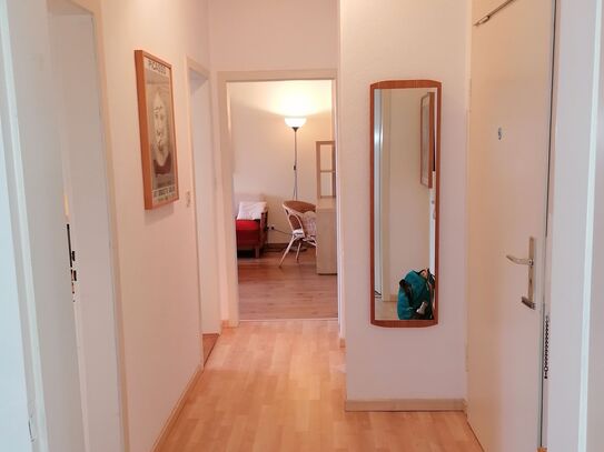 Bright & cosy loft with west-facing balcony and laminat flooring near List/Vahrenwalder Park in Hannover