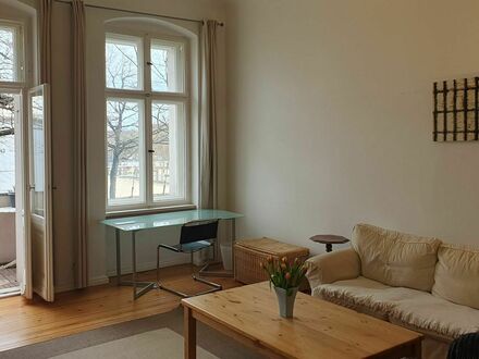 helle & ruhige 2,5 Zimmer Altbauwohnung in Schöneberg