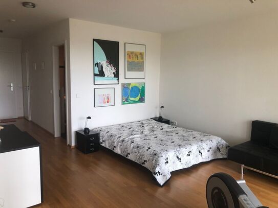 Modern, bright, quiet furnished 2-room apartment at Gerlinger Heide