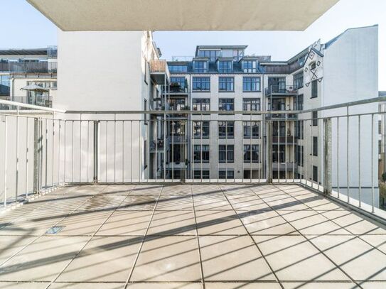 1-BEDROOM APARTMENT IN THE TRENDY AREA OF FRIEDRICHSHAIN, Berlin - Amsterdam Apartments for Rent