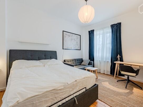 Spacious, charming apartment in Berlin, Berlin - Amsterdam Apartments for Rent