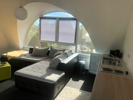 Liebevoll eingerichtetes, neues Studio | Pretty and spacious flat