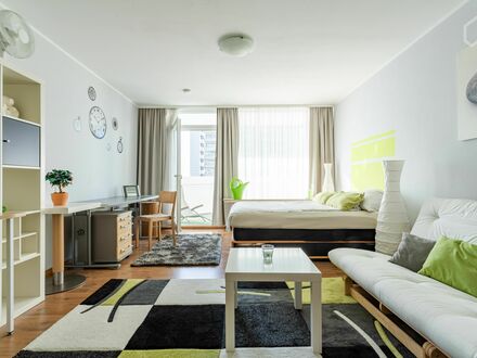 Liebevoll eingerichtetes 1-Zimmer-Apartment mit Balkon