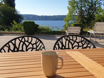 Fantastisches 3,5 Zimmer Wohnung mit eigenem Steg am Starnberger See | Living at the lake