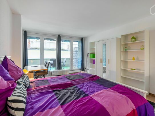 Stilvolles, großartiges Apartment in Köln mit Balkon