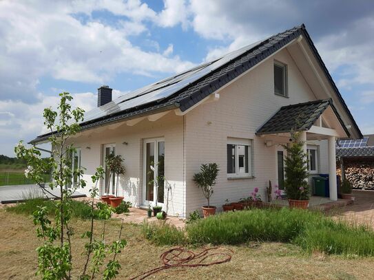 modernes Haus in Mittenwalde umgeben von Ruhe und Natur