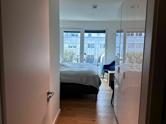 Neue 2 Zimmer Wohnung (voll möbliert und ausgestattet) in München