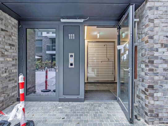 Charmante, perfekte Wohnung mit schönem Stadtblick in der Lützowstraße