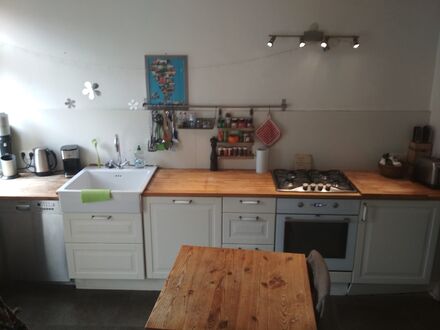 Zwischenmiete (11/2020 - 08/2021) 3-Zimmer-EG-Wohnung mit EBK in Stuttgart | Modern home in excellent location