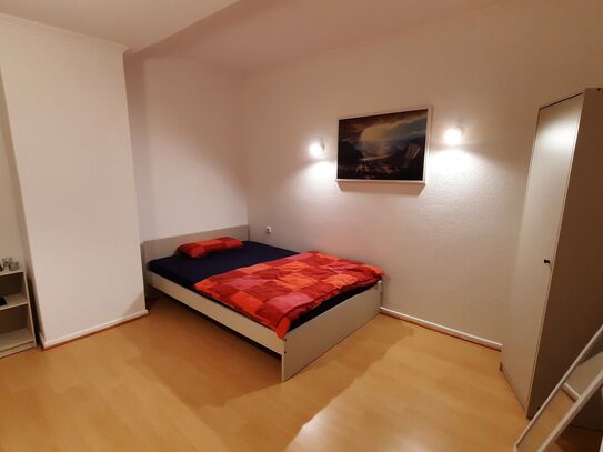 Beautiful bright & quiet 2-room flat in the middle of Bremen-Schwachhausen.