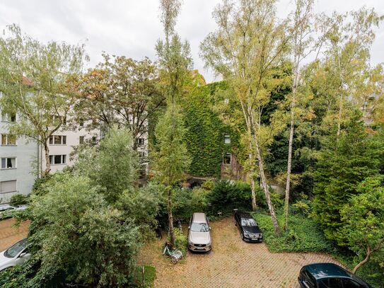 Charming and Bright Furnished 1-Room Apartment in Berlin, Charlottenburg