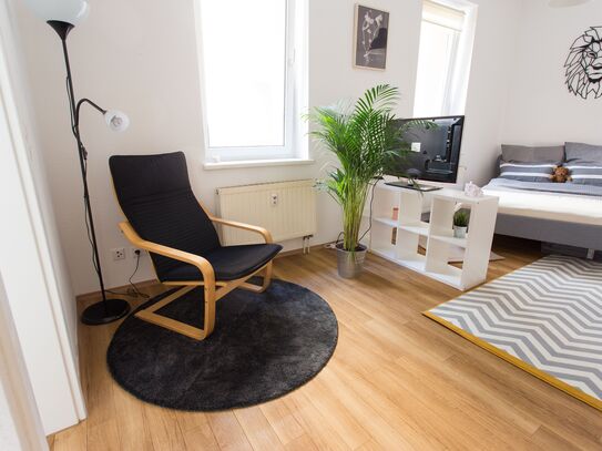 City RELAX Apartment - NETFLIX and WiFi included