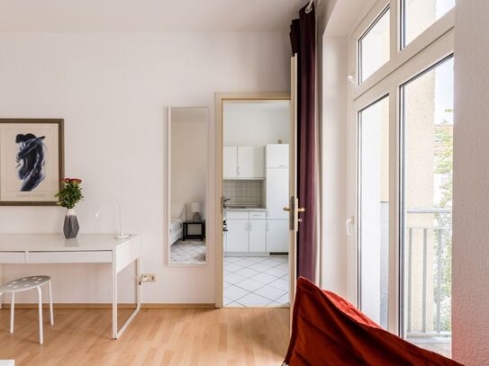 1-BEDROOM-APARTMENT IN AMAZING LOCATION PRENZLAUER BERG BERLIN, Berlin - Amsterdam Apartments for Rent