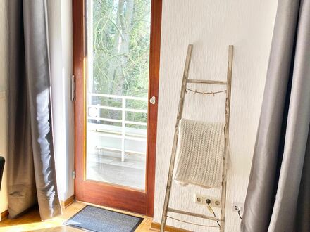 Wunderschönes Studio mit Balkon und separater Küche in Düsseldorf Pempelfort
