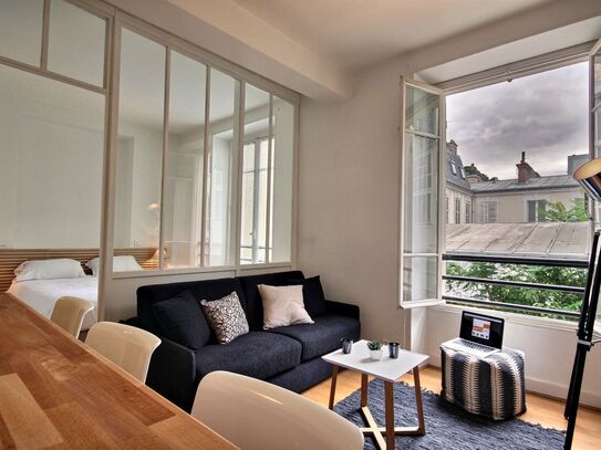 Apartment 2 rooms - Champs Elysées - Etoile