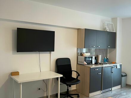 31m² - 200M KÖLN/HBF - ZENTRAL - FULL SERVICED - KÜCHE - BAD - WASCHMASCHINE - HIGHSPEED-WIFI