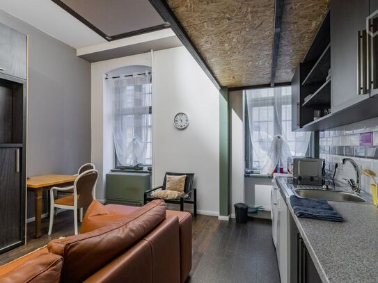 New and gorgeous suite with at U Bahnhof Güntzelstr, Berlin - Amsterdam Apartments for Rent