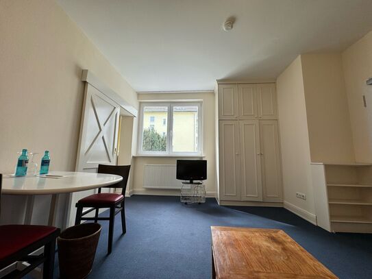 Two room apartment in top location, Westend - south near the old opera house