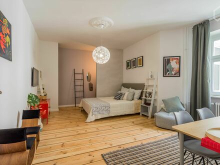 Stilvolles vollmöbliertes Apartment im gepflegten Altbau-Viertel in Wedding-Mitte mit sehr guten öffentlichen Verkehrsa…