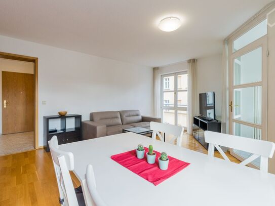 Flat with balcony looking on park in the city center, Berlin - Amsterdam Apartments for Rent